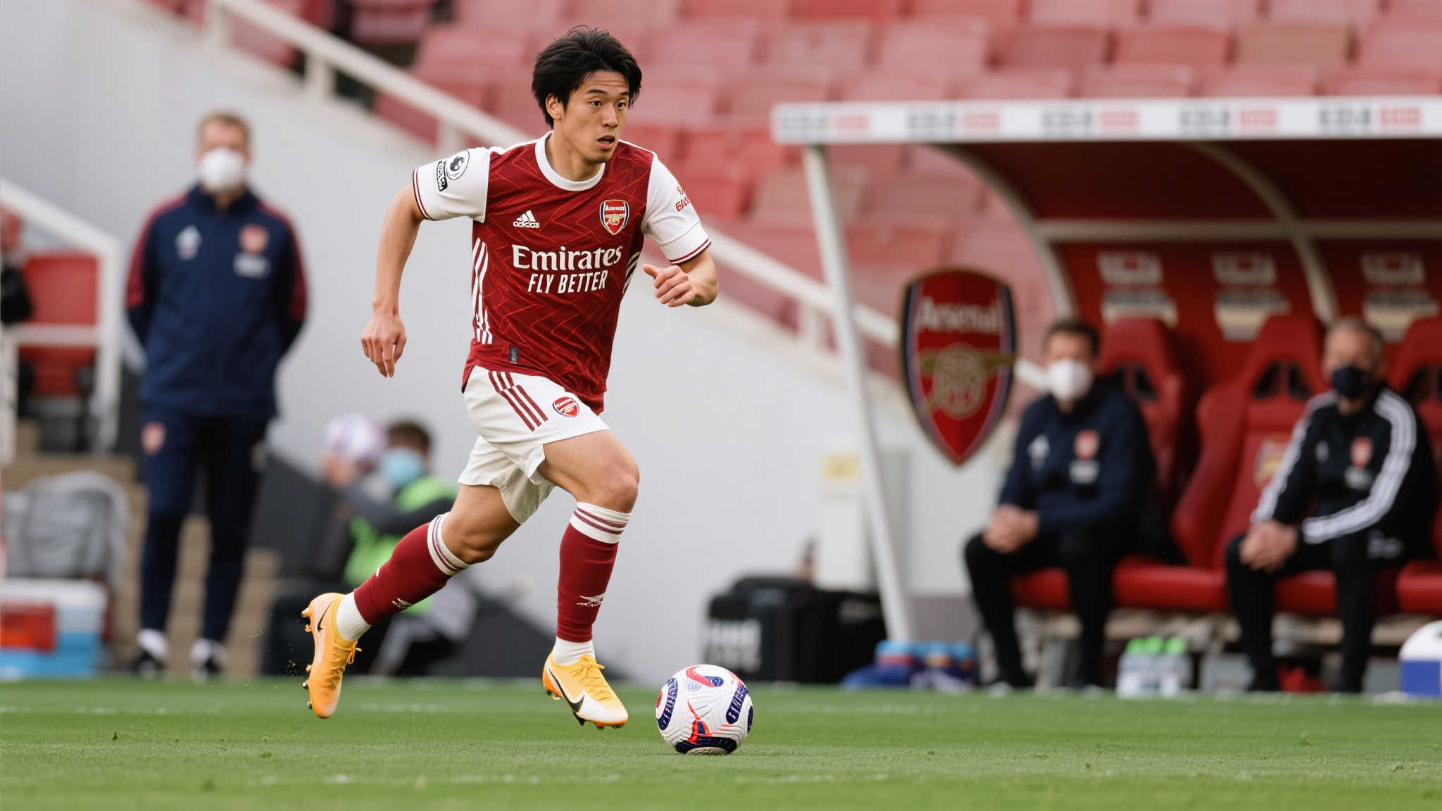 脚中场球员 脚中场球员